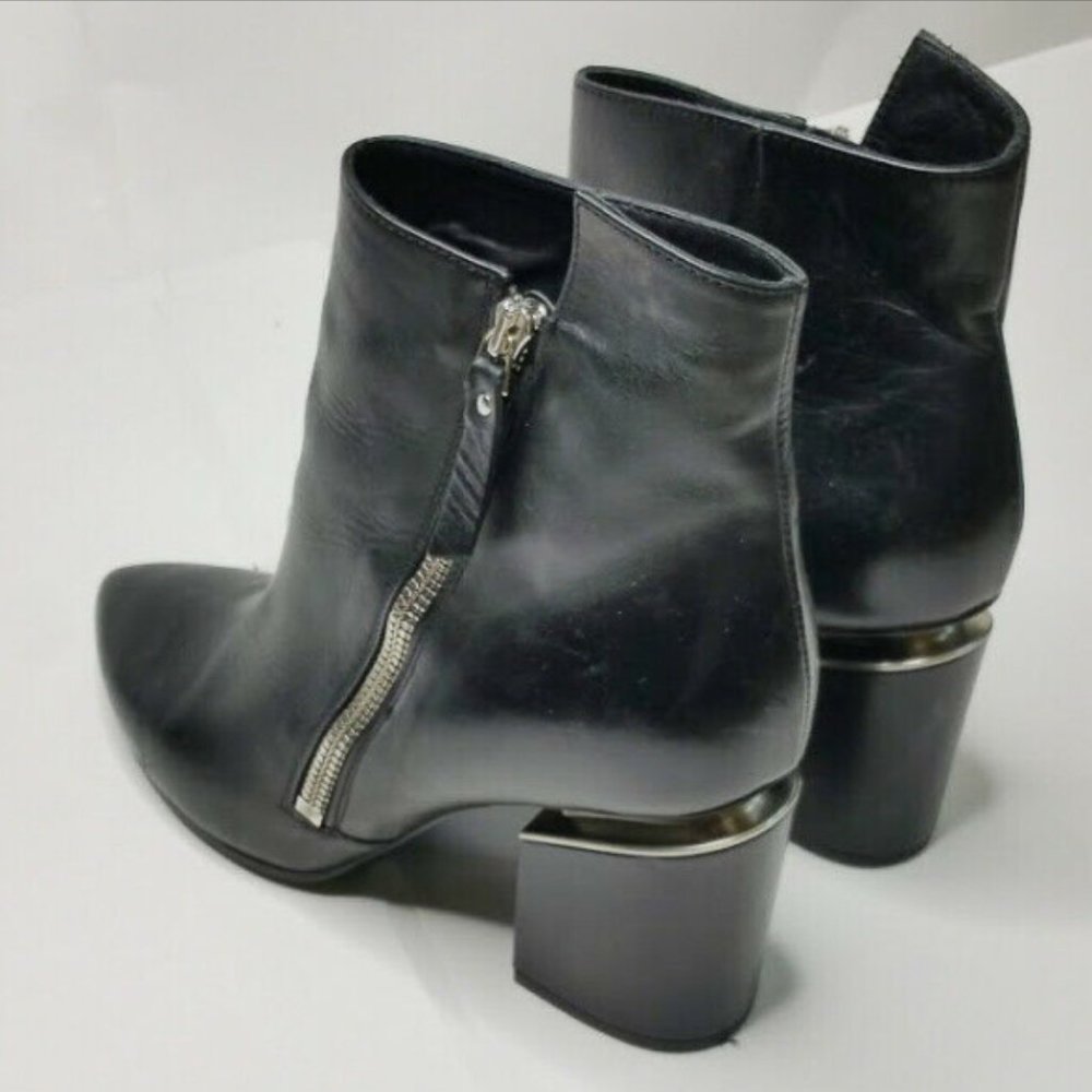 Vic Matie Sz 9 / 8 Black Leather Heel Ankle Boots - Picture 5 of 8